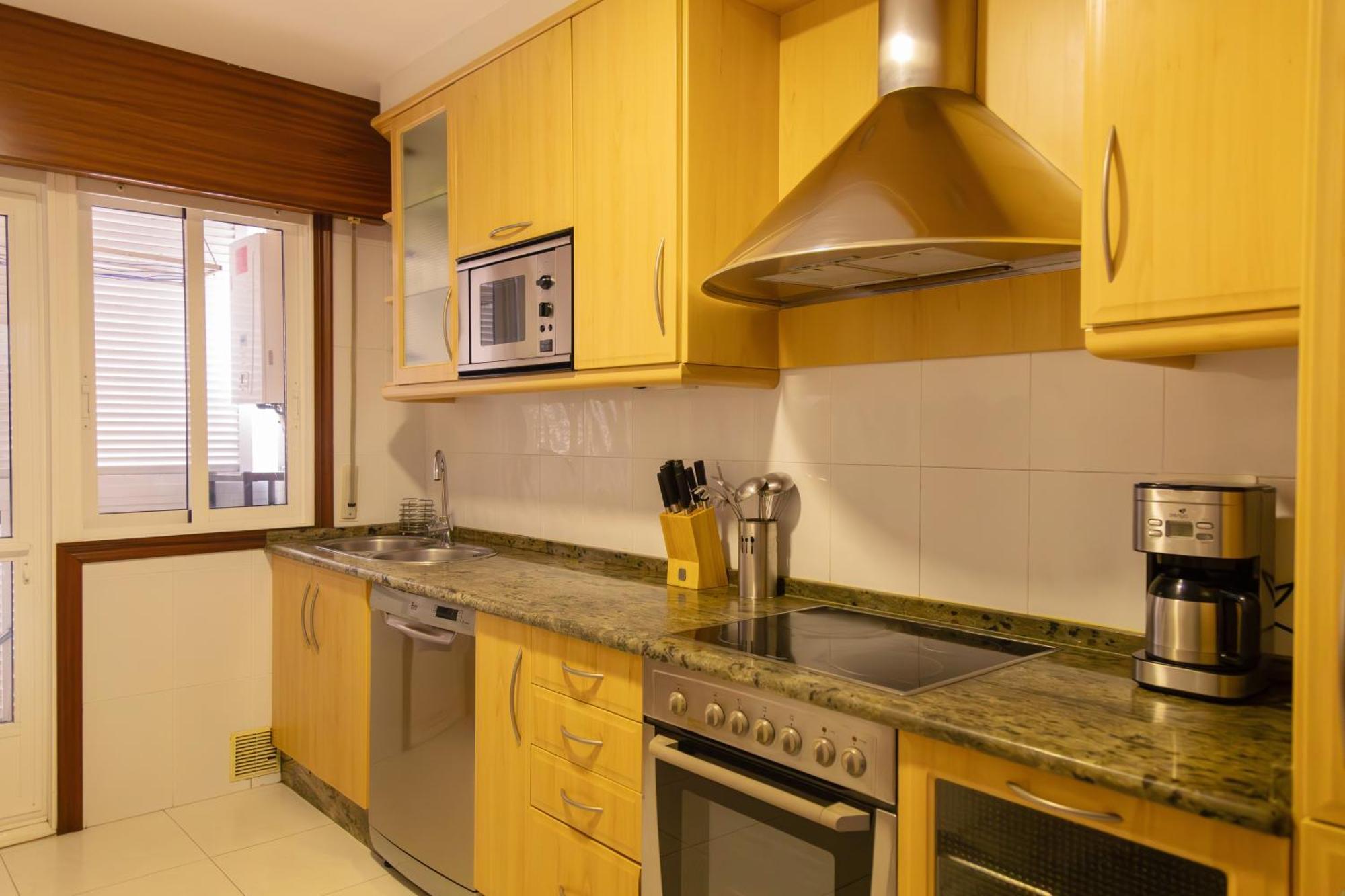 Apartamento Completo, Amplio, Muy Iluminado Y Con Plaza De Garaje Incluida. O Grove Kültér fotó