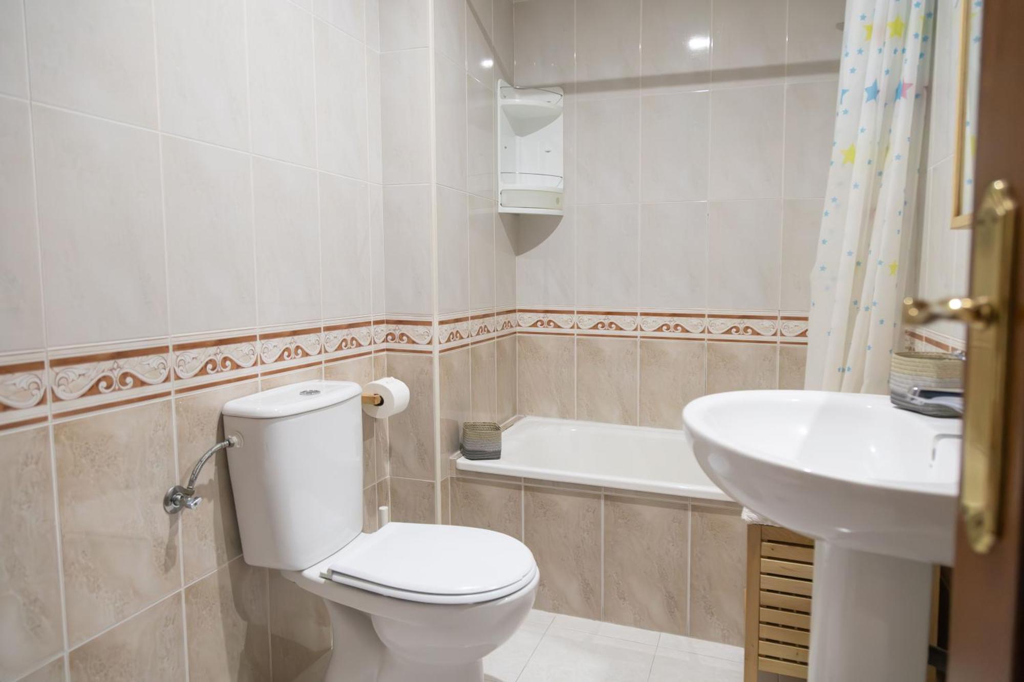 Apartamento Completo, Amplio, Muy Iluminado Y Con Plaza De Garaje Incluida. O Grove Kültér fotó