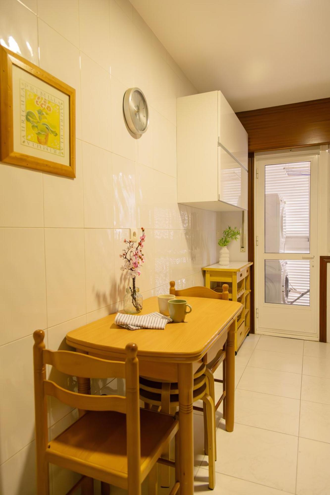 Apartamento Completo, Amplio, Muy Iluminado Y Con Plaza De Garaje Incluida. O Grove Kültér fotó
