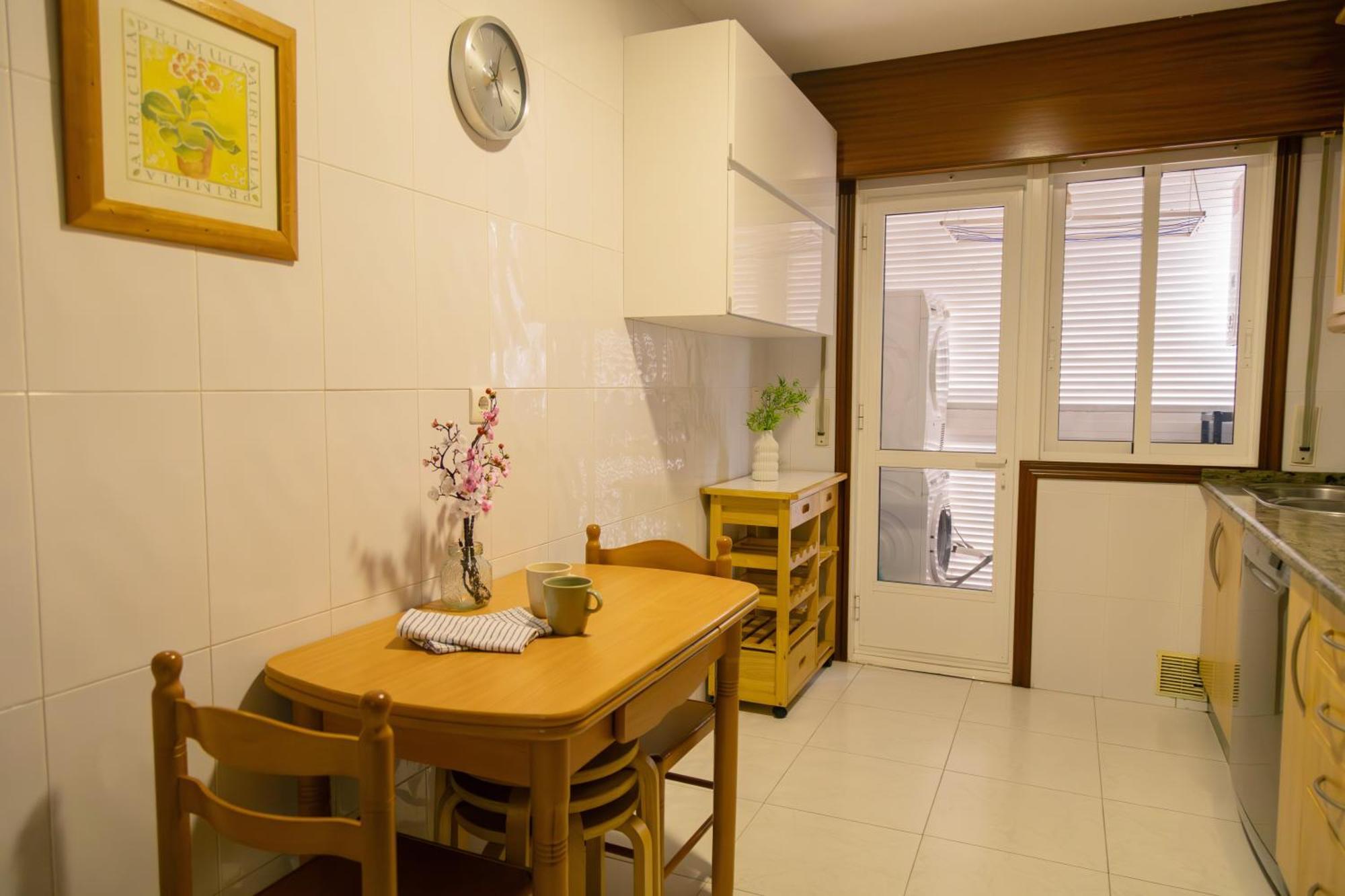 Apartamento Completo, Amplio, Muy Iluminado Y Con Plaza De Garaje Incluida. O Grove Kültér fotó