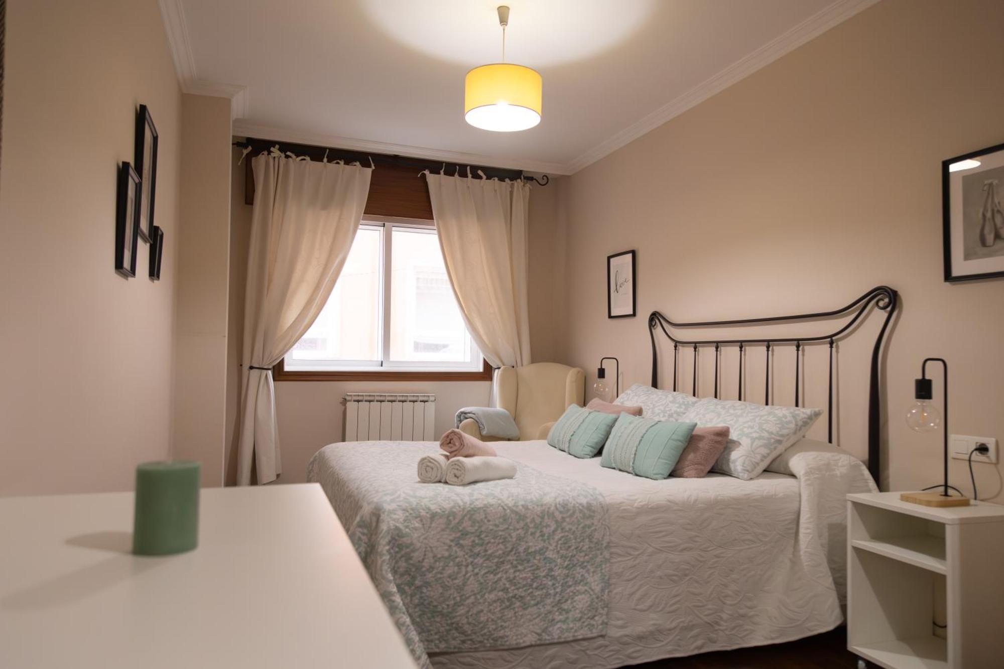 Apartamento Completo, Amplio, Muy Iluminado Y Con Plaza De Garaje Incluida. O Grove Kültér fotó