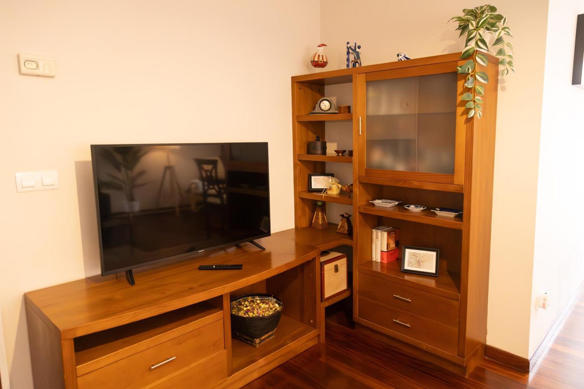 Apartamento Completo, Amplio, Muy Iluminado Y Con Plaza De Garaje Incluida. O Grove Kültér fotó