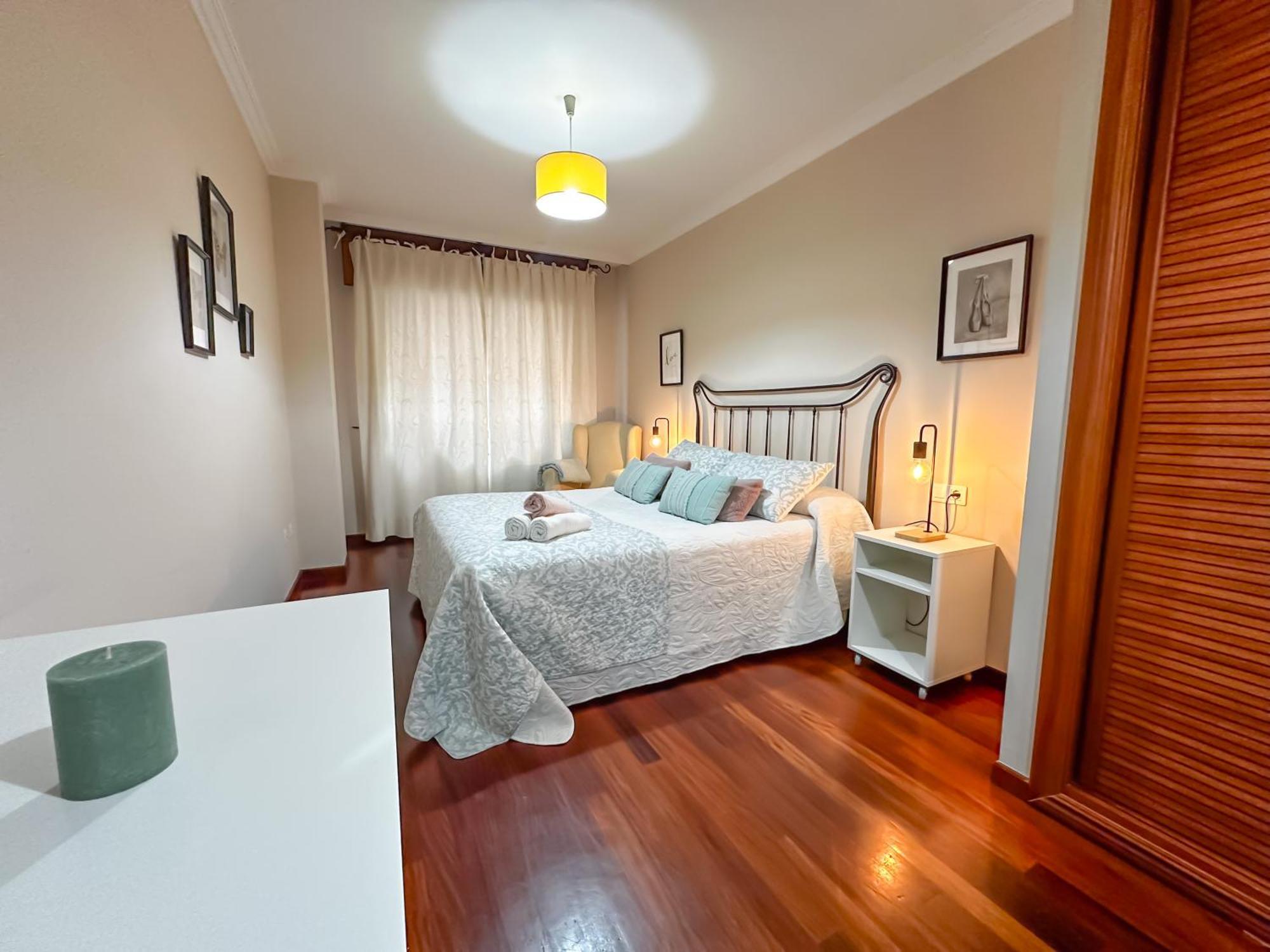 Apartamento Completo, Amplio, Muy Iluminado Y Con Plaza De Garaje Incluida. O Grove Kültér fotó