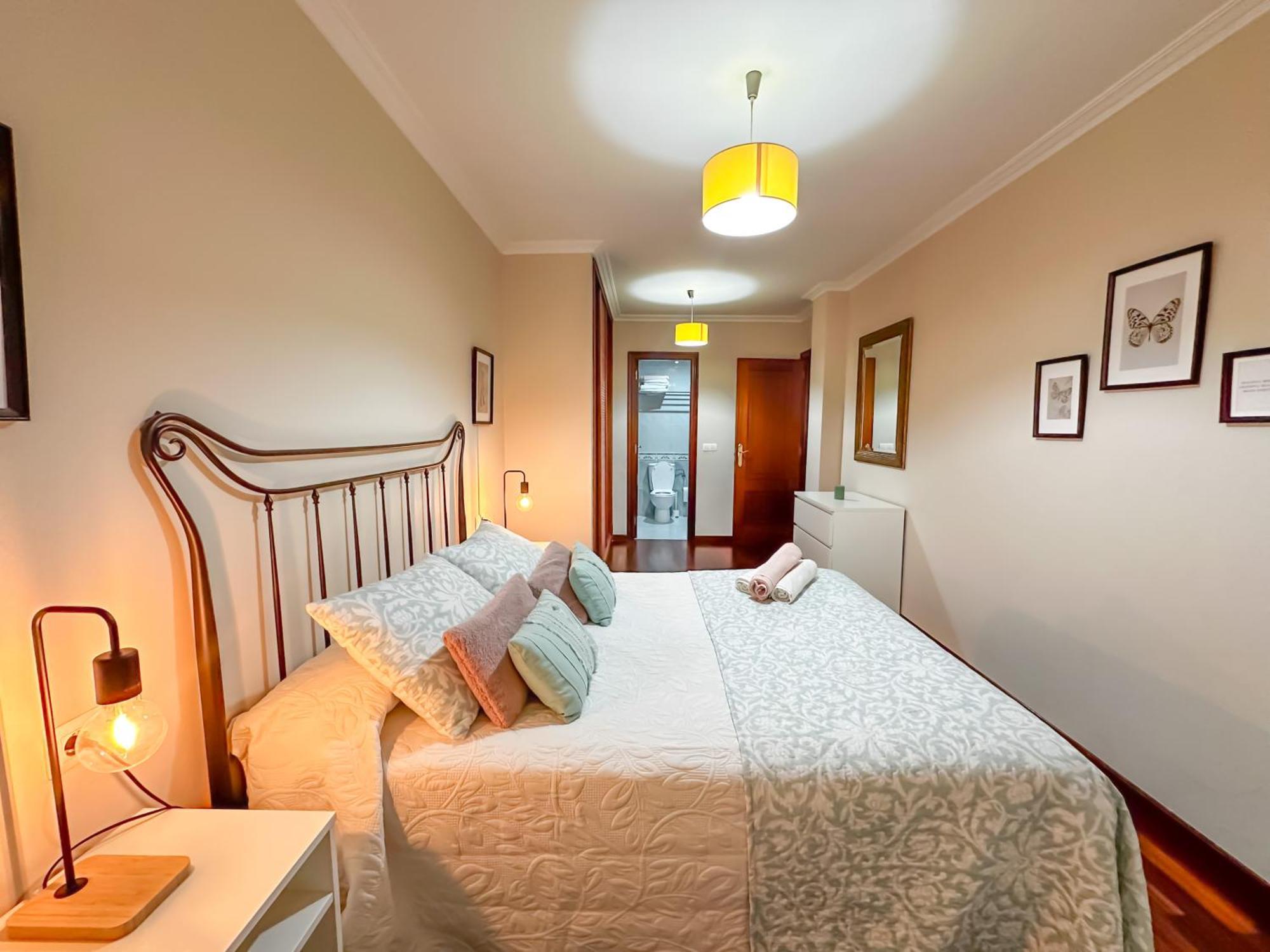 Apartamento Completo, Amplio, Muy Iluminado Y Con Plaza De Garaje Incluida. O Grove Kültér fotó