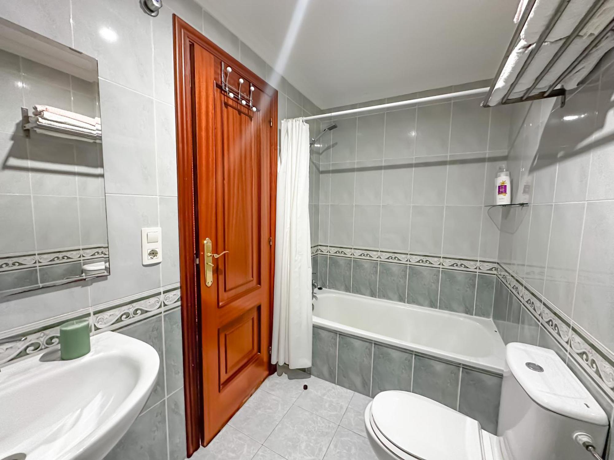 Apartamento Completo, Amplio, Muy Iluminado Y Con Plaza De Garaje Incluida. O Grove Kültér fotó